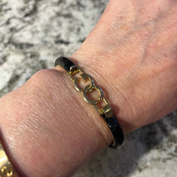 Jewelry - 24kt gold plated and leather bracelet